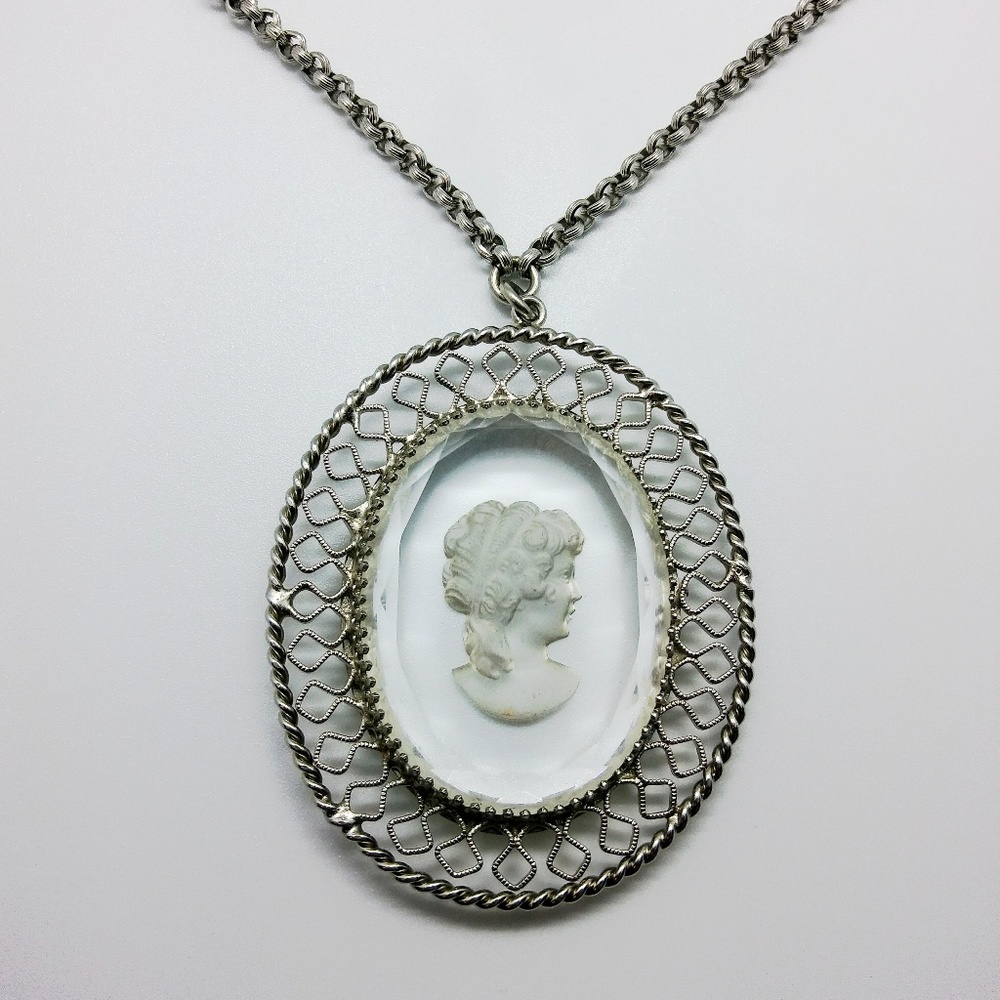 Vintage Whiting & Davis Cameo Necklace Clear Glass